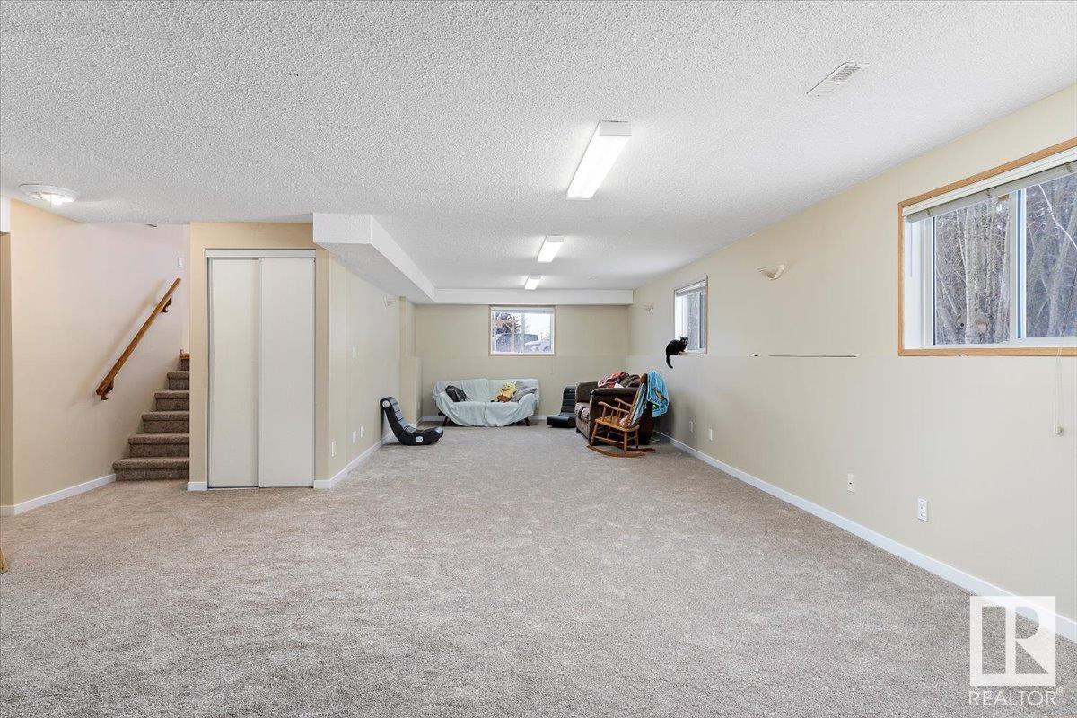 Photo 16 of 5116 58 Av, Tofield AB