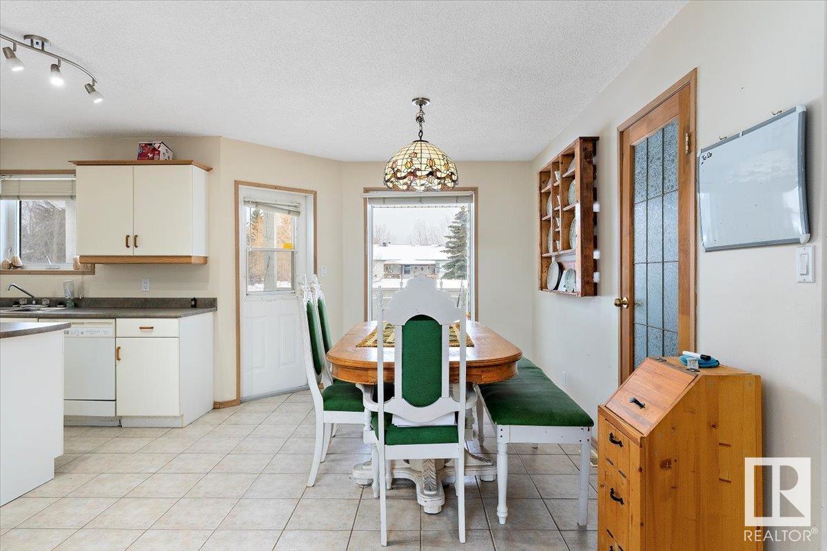 Photo 6 of 5116 58 Av, Tofield AB