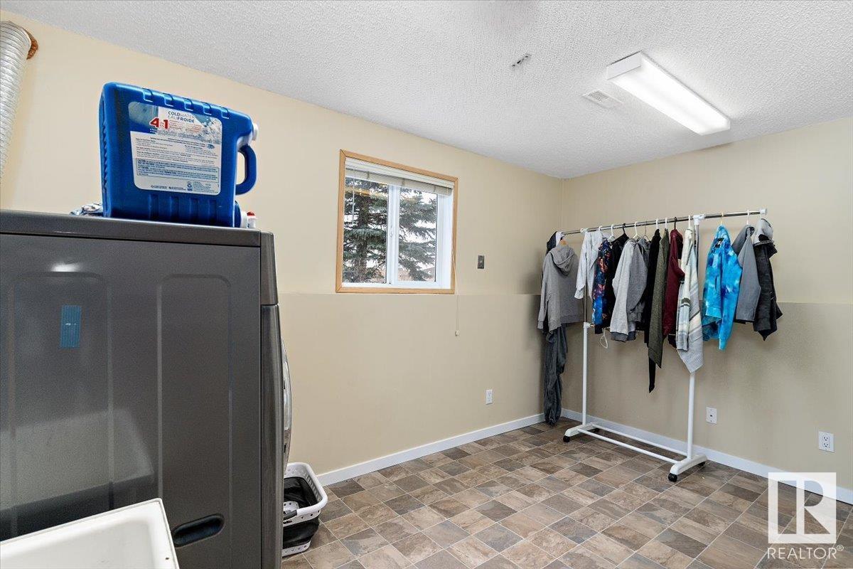 Photo 21 of 5116 58 Av, Tofield AB