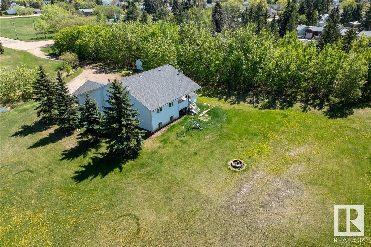 Photo 24 of 5116 58 Av, Tofield AB