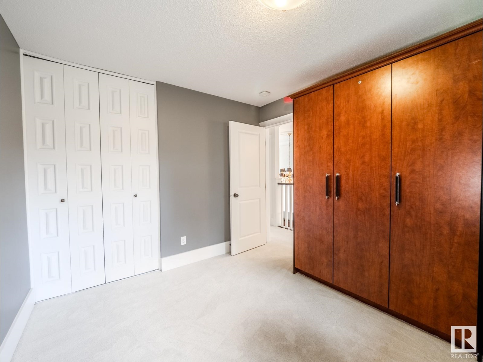 Photo 62 of 95 Fairway Dr Nw, Edmonton AB