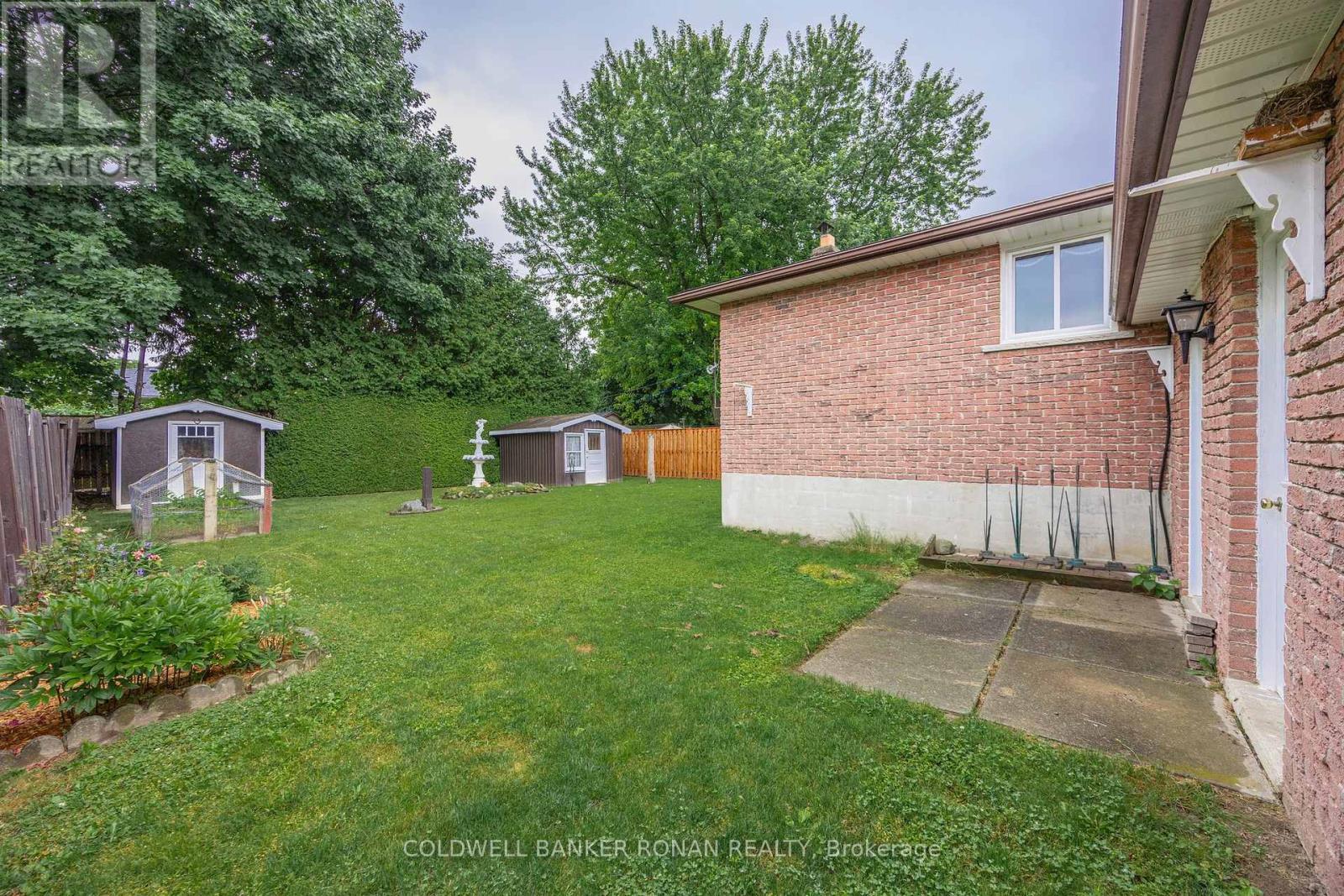 Photo 20 of 39 Mitchell Avenue, New Tecumseth ON