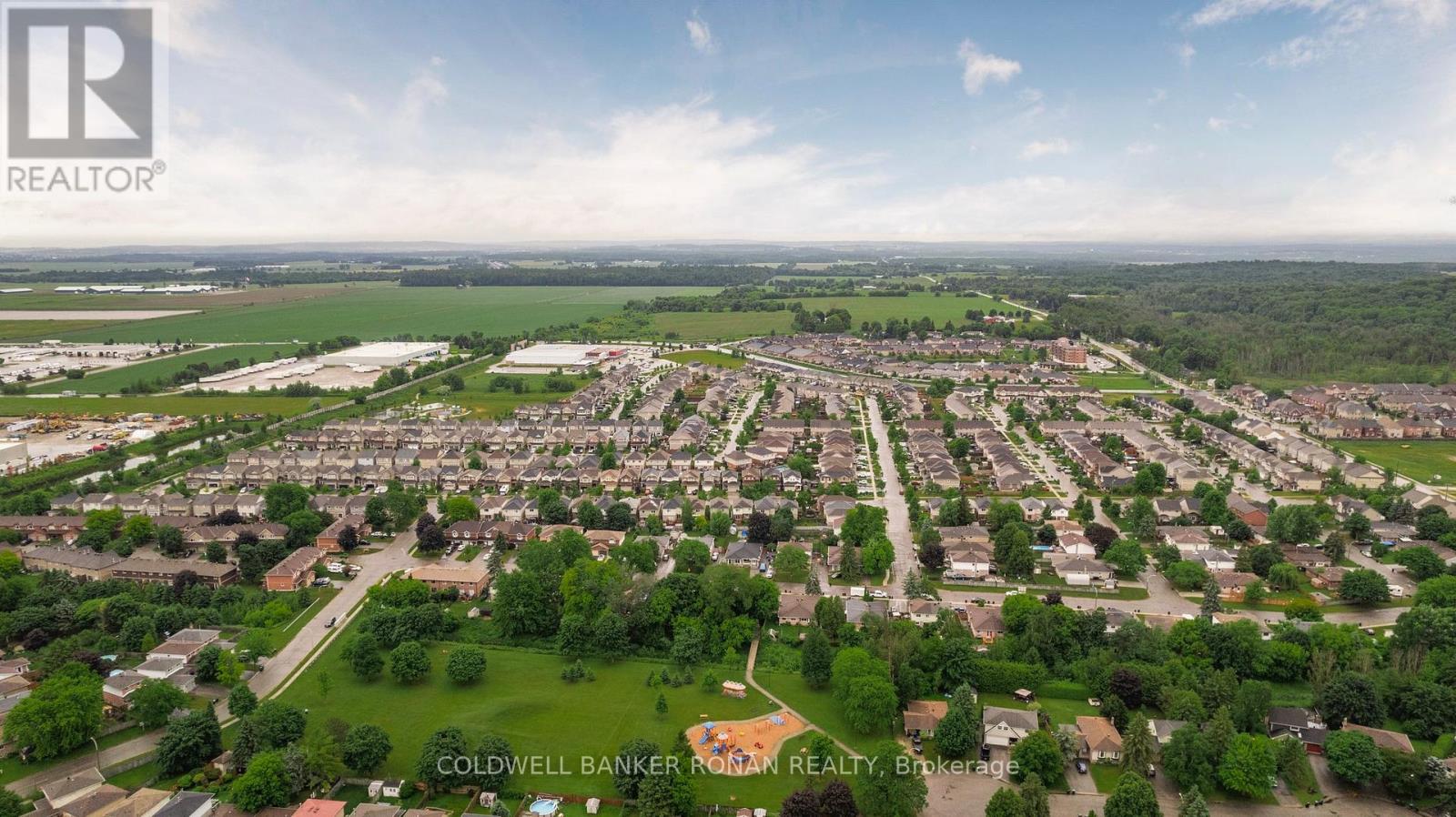 Photo 23 of 39 Mitchell Avenue, New Tecumseth ON