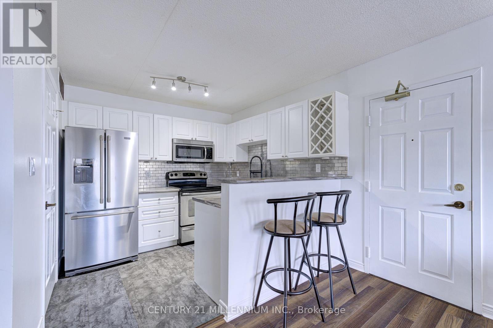 Photo 12 of 210 4005 Kilmer Drive, Burlington ON