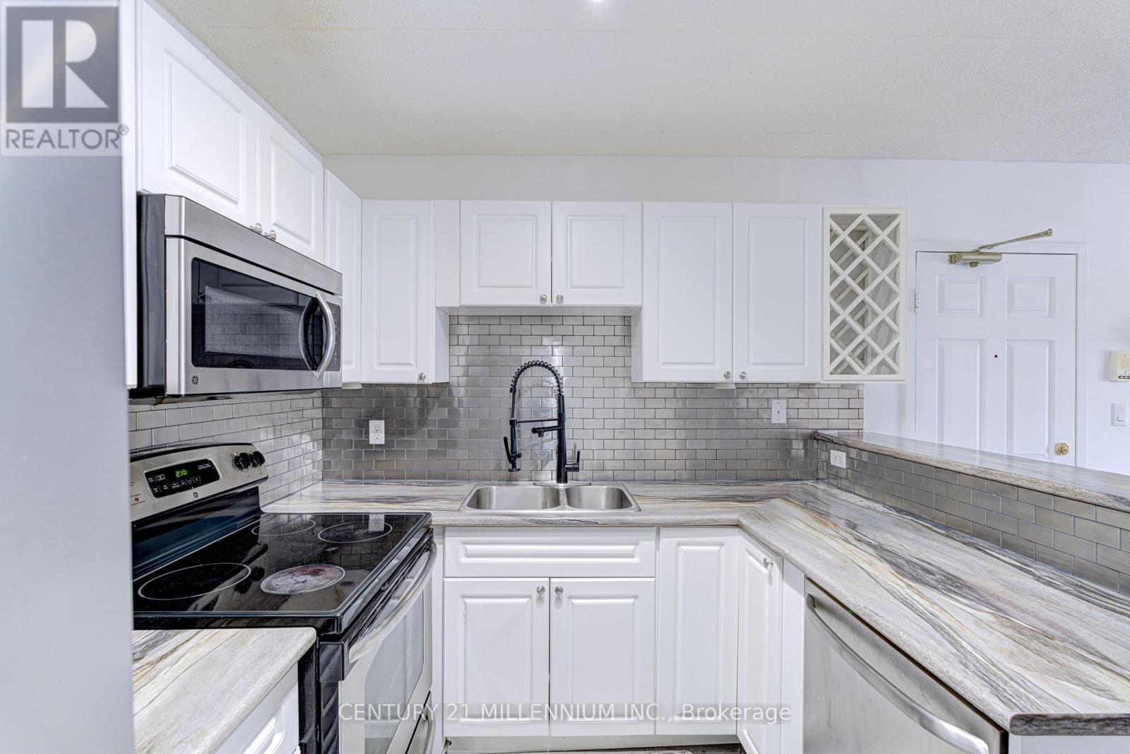 Photo 19 of 210 4005 Kilmer Drive, Burlington ON
