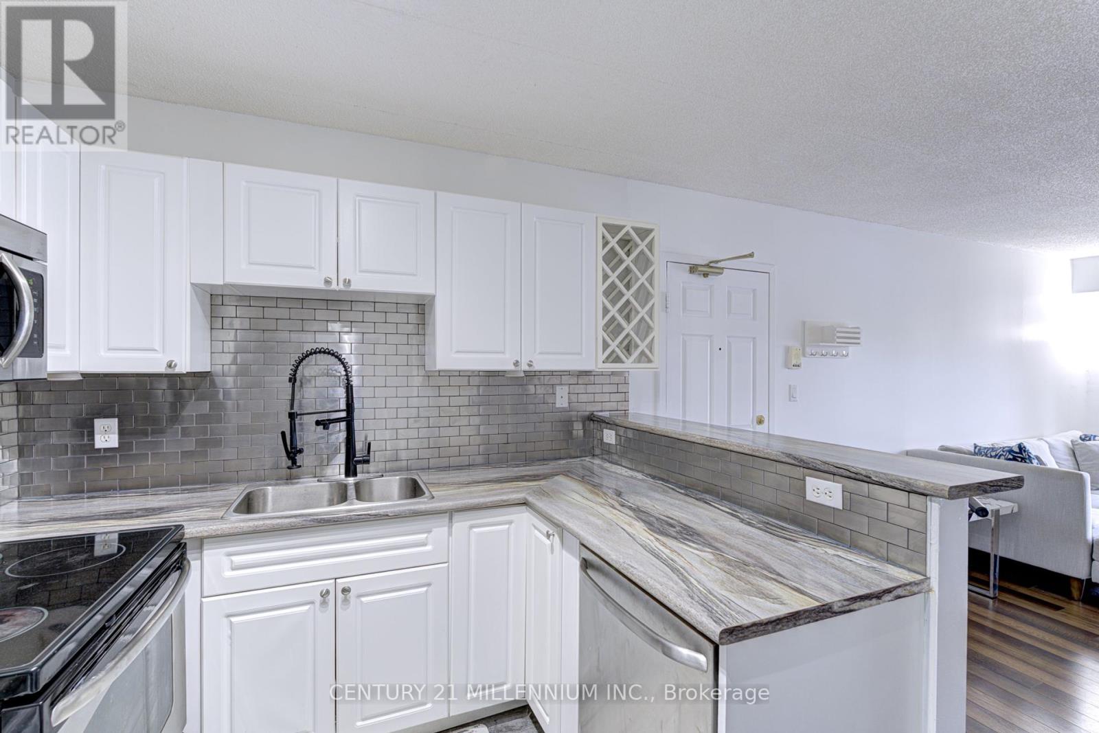 Photo 27 of 210 4005 Kilmer Drive, Burlington ON
