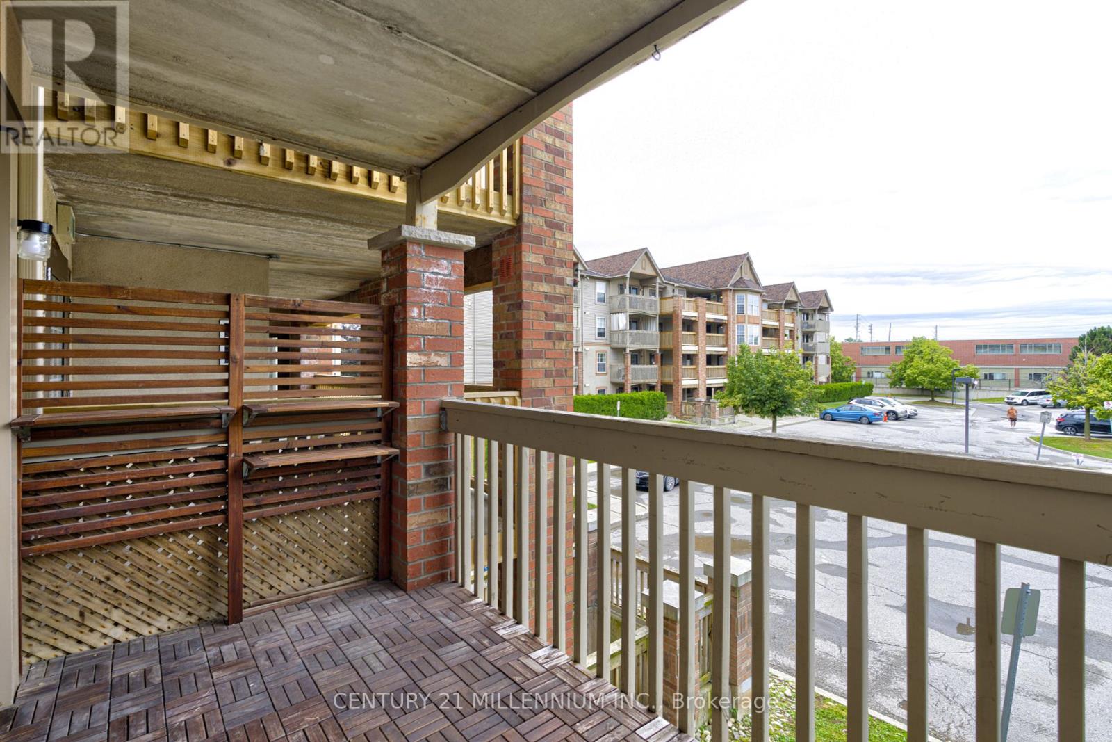 Photo 5 of 210 4005 Kilmer Drive, Burlington ON