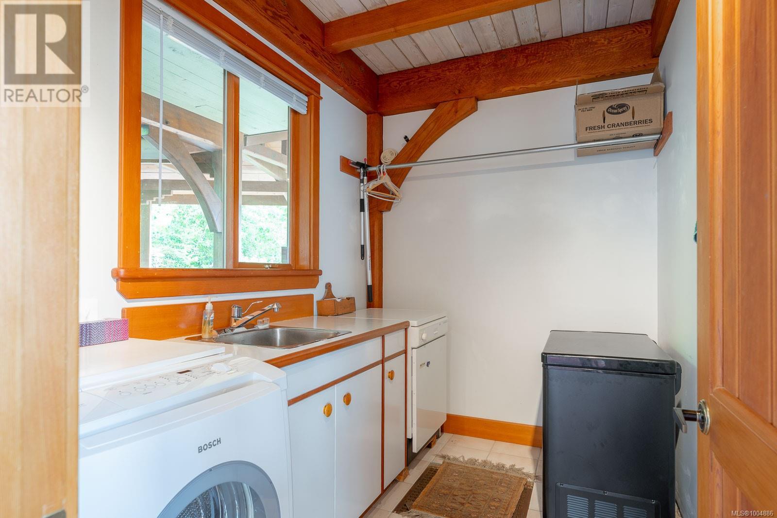 1027&1033 West Rd, Quadra Island