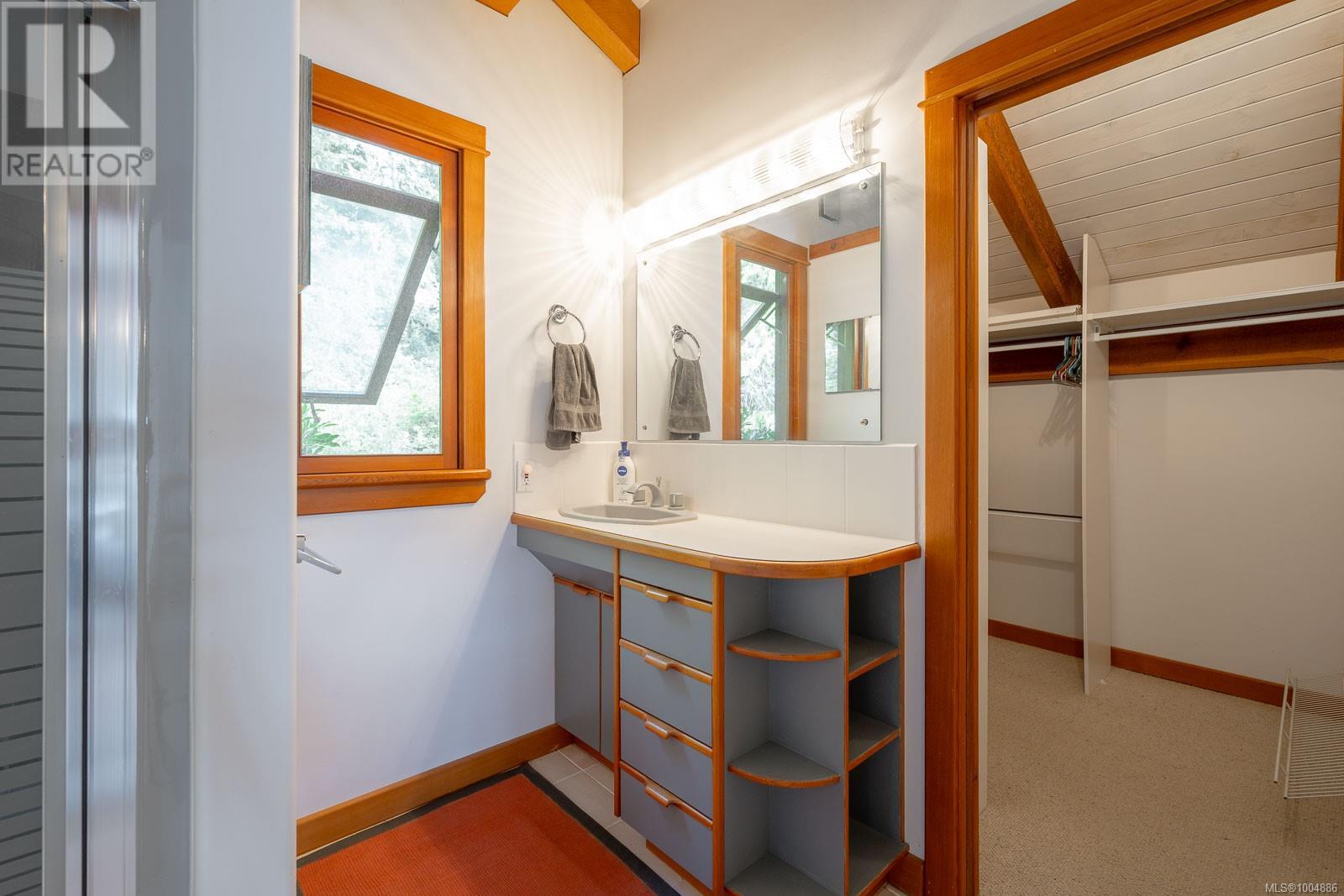 1027&1033 West Rd, Quadra Island