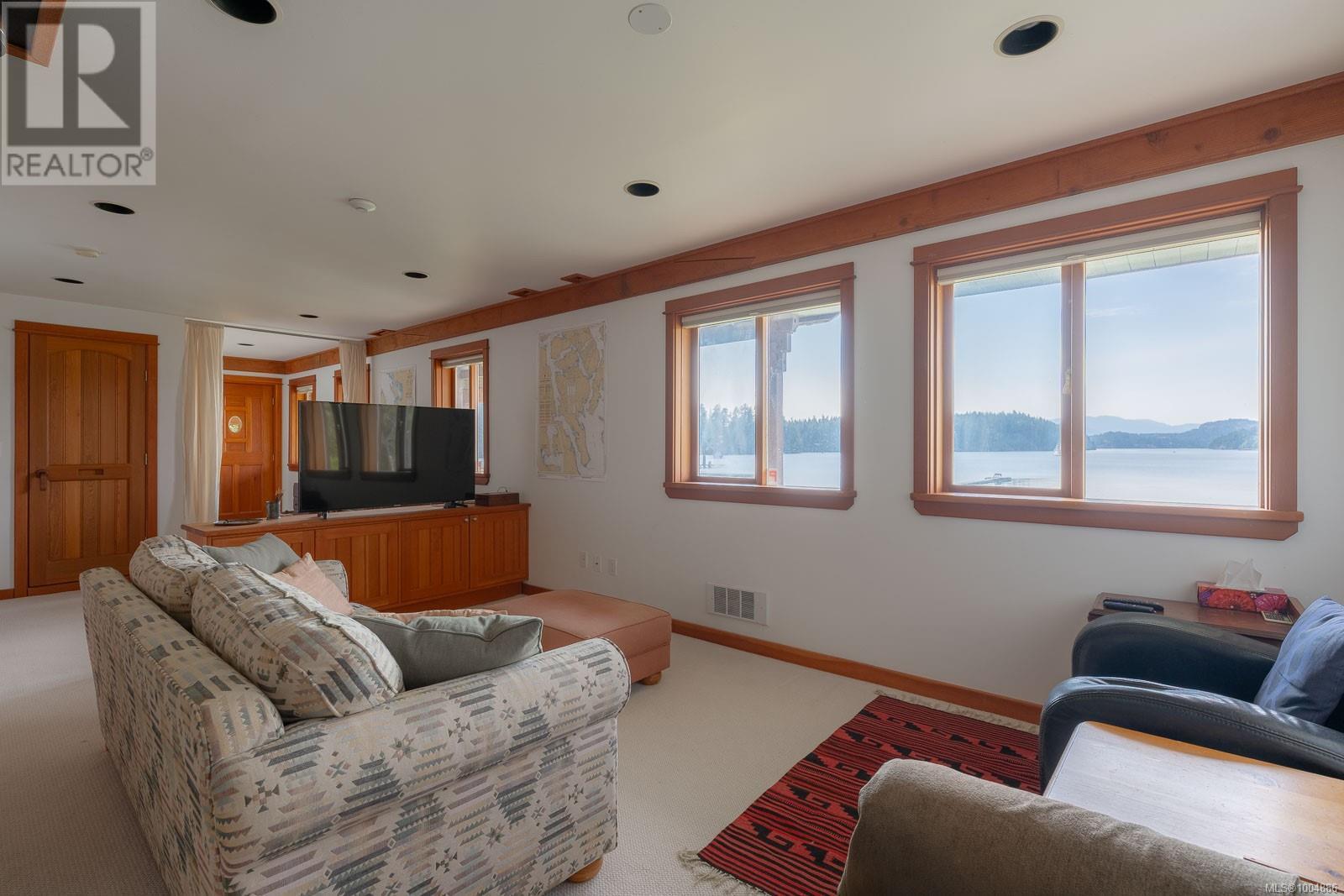 1027&1033 West Rd, Quadra Island