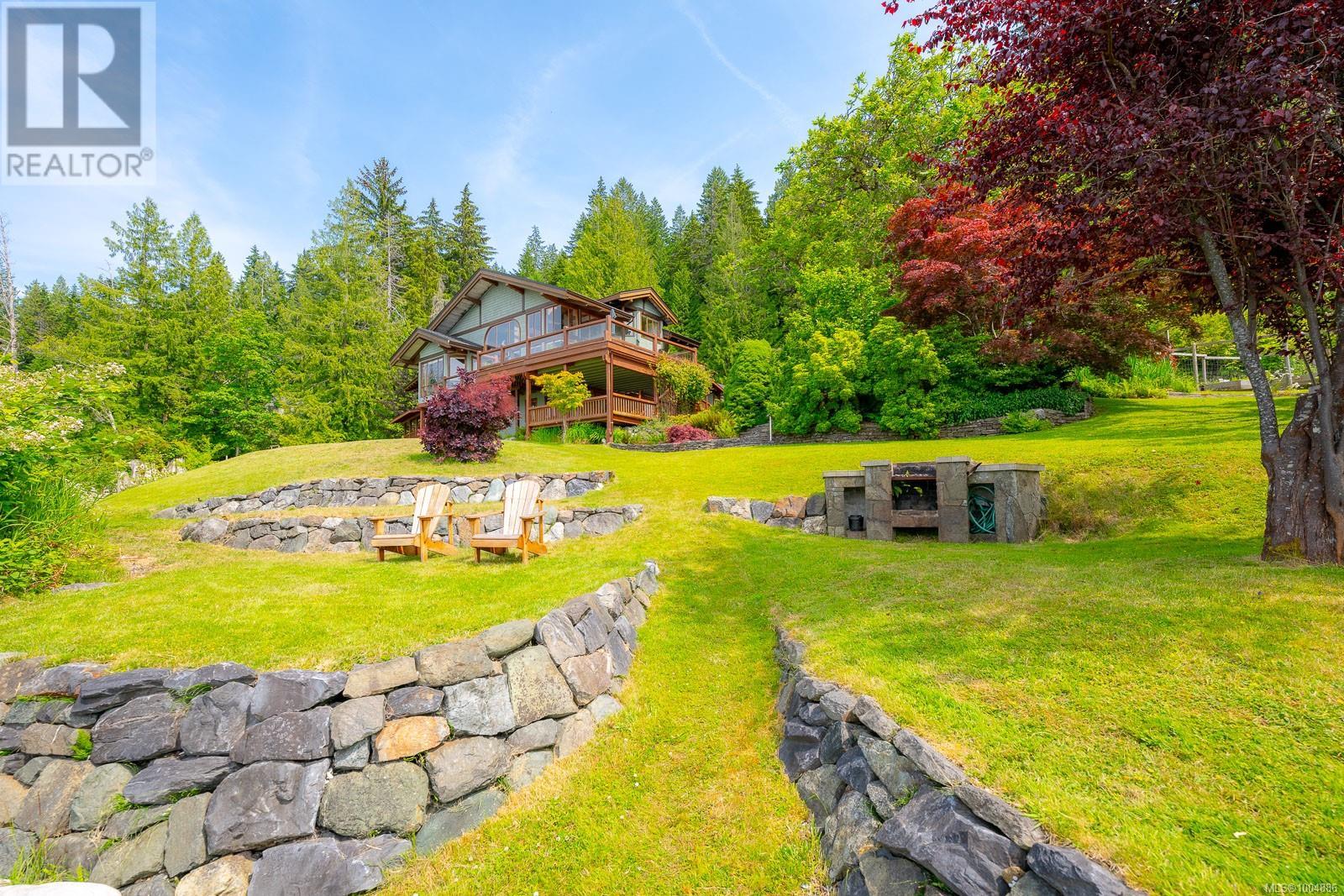 1027&1033 West Rd, Quadra Island