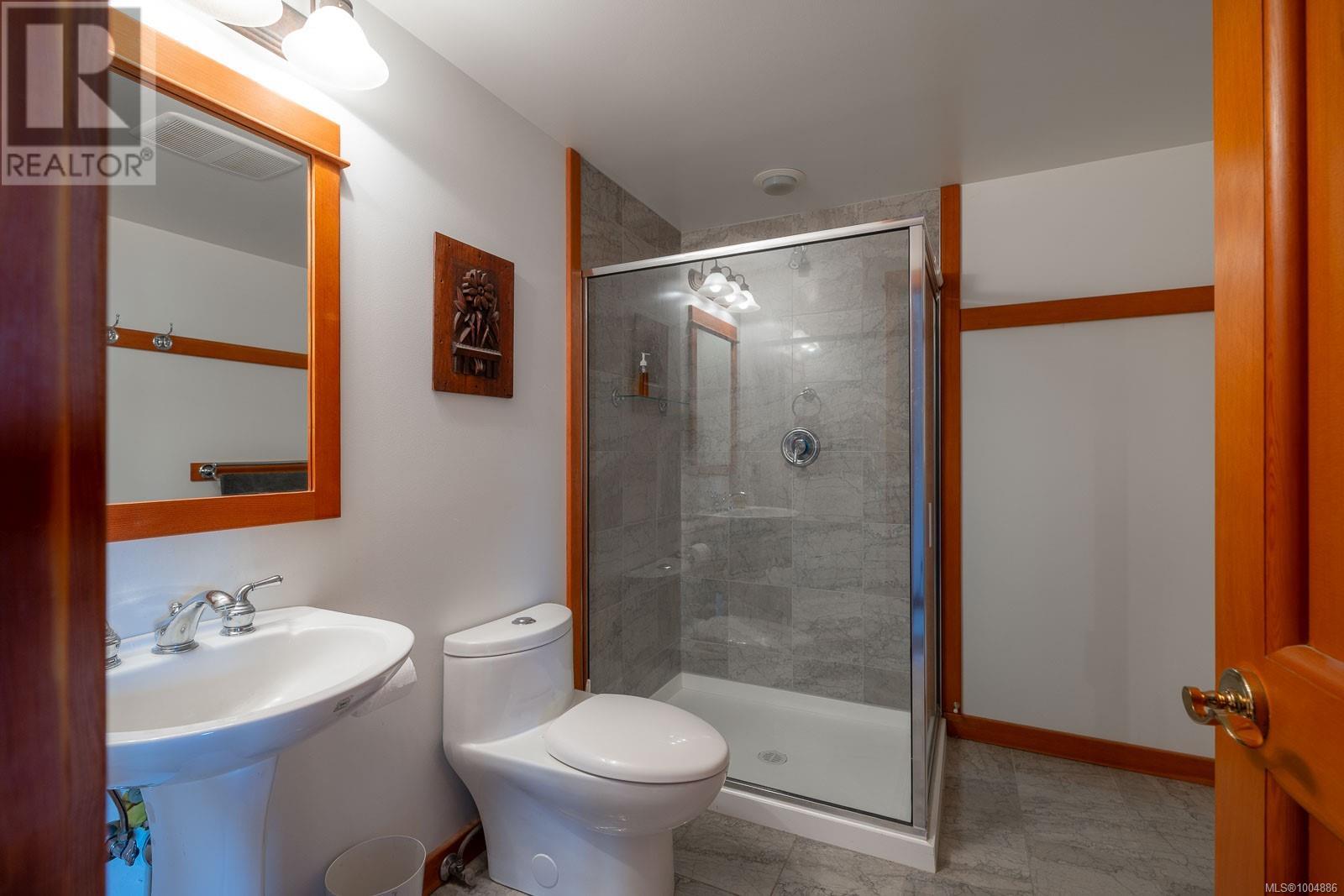 1027&1033 West Rd, Quadra Island