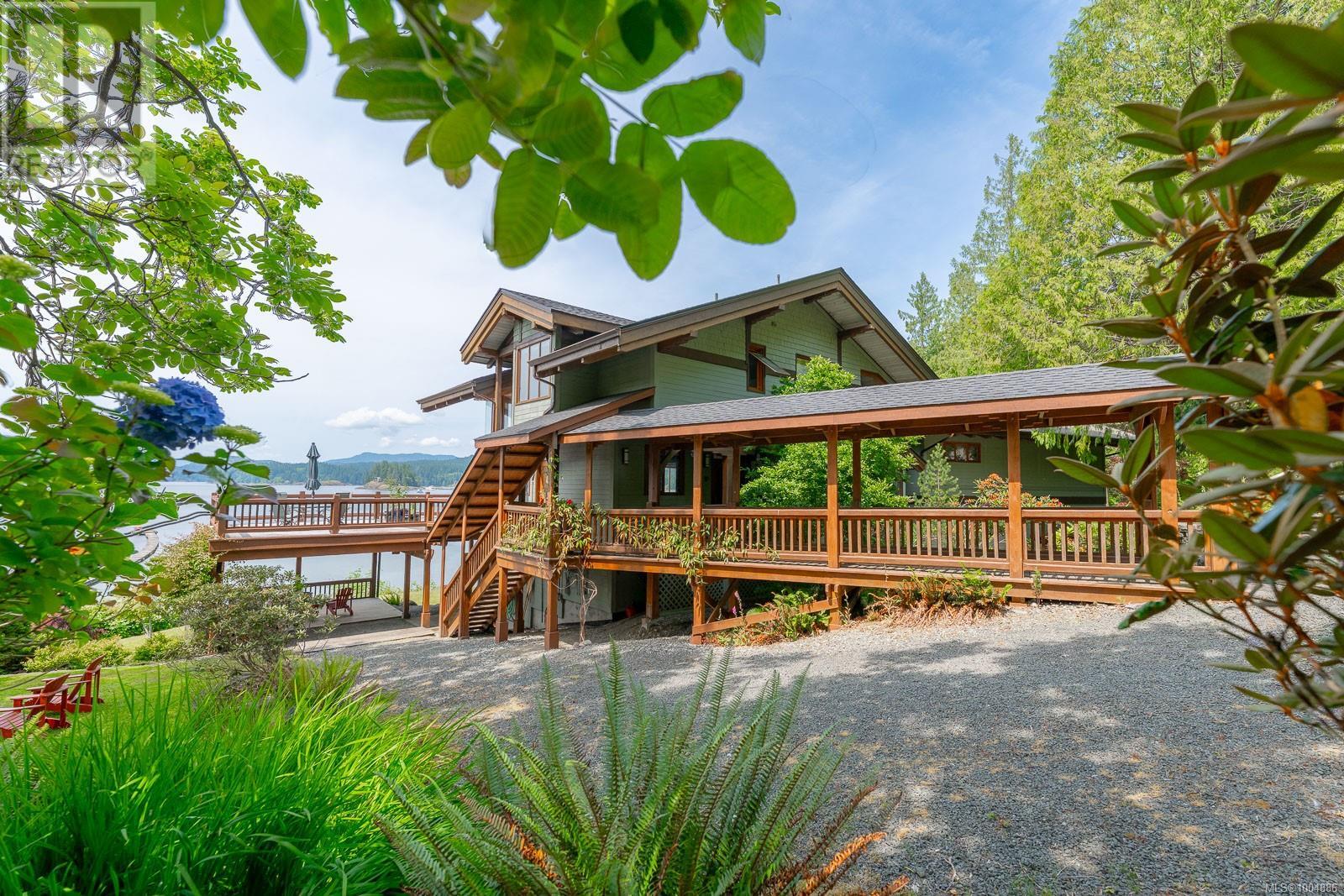 1027&1033 West Rd, Quadra Island