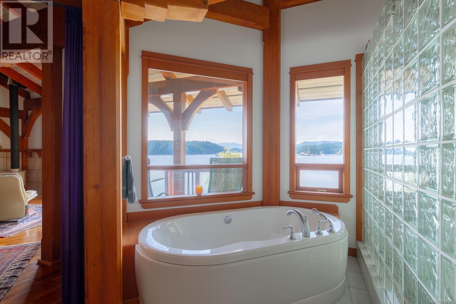 1027&1033 West Rd, Quadra Island