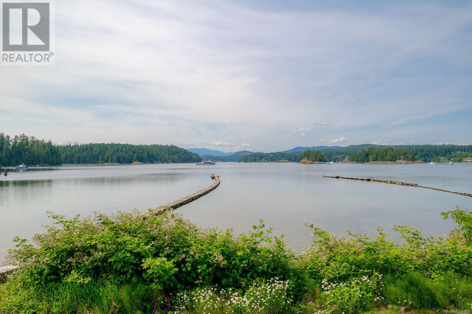 1027&1033 West Rd, Quadra Island