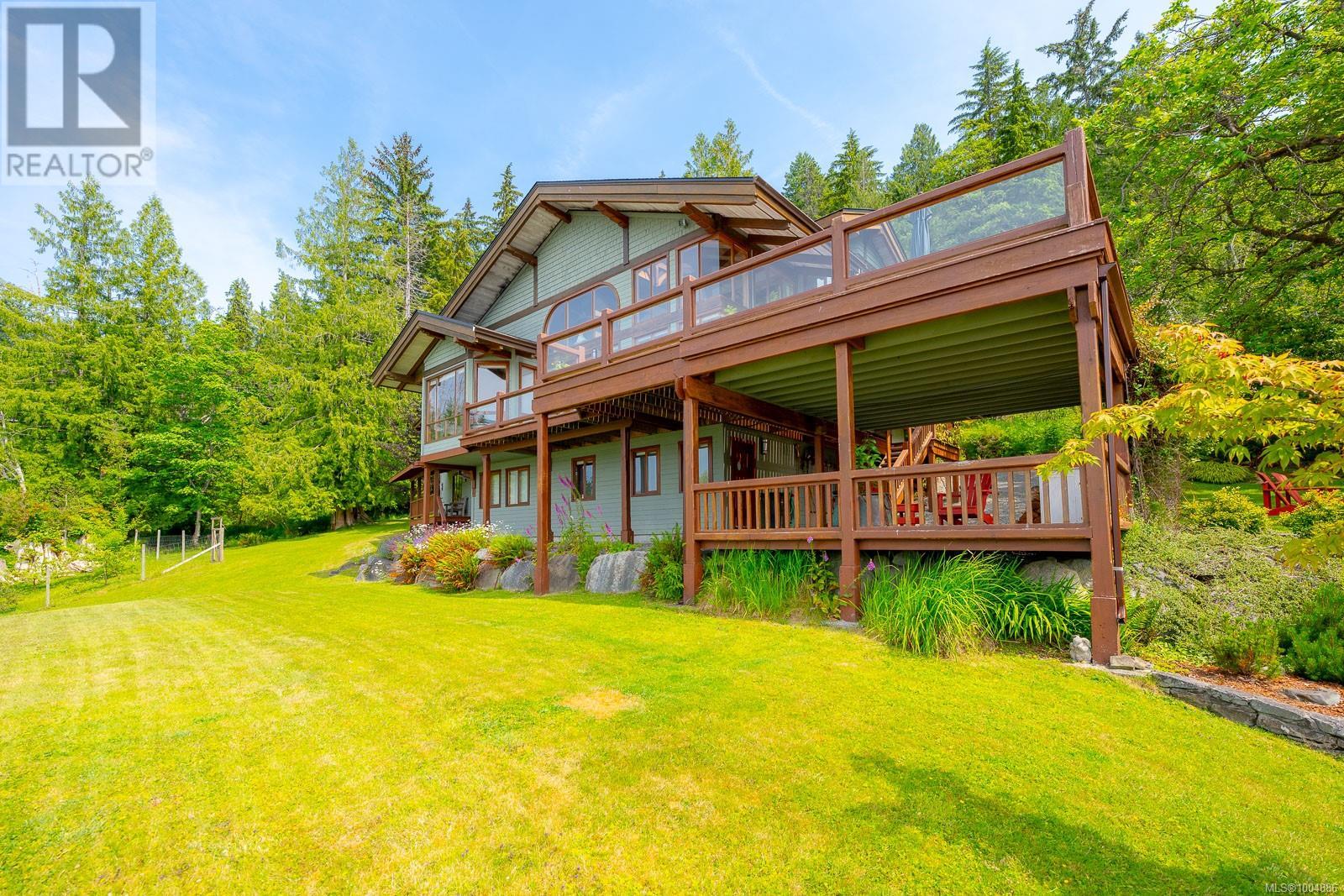 1027&1033 West Rd, Quadra Island