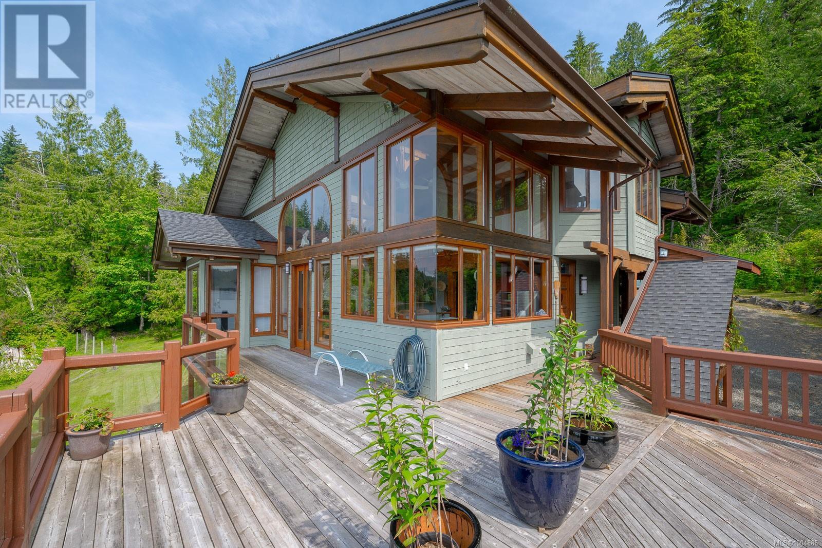 1027&1033 West Rd, Quadra Island