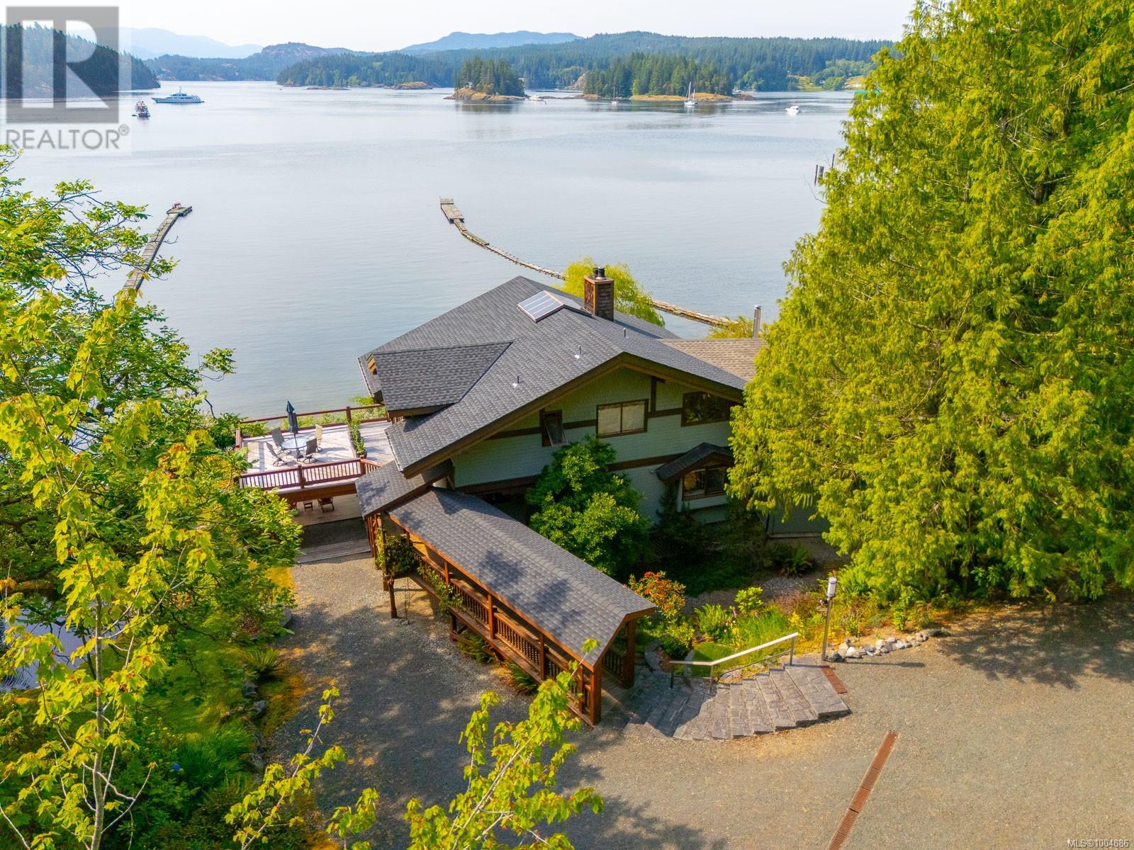 1027&1033 West Rd, Quadra Island