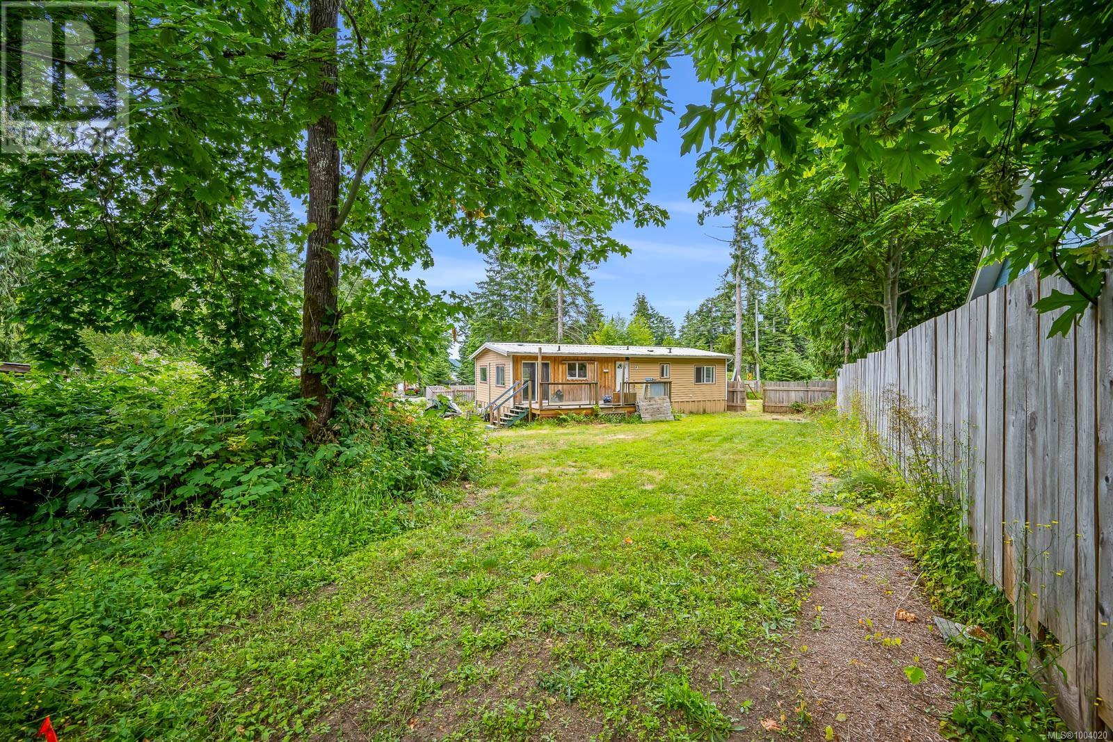 Photo 28 of 7865 Ships Point Rd, Fanny Bay BC