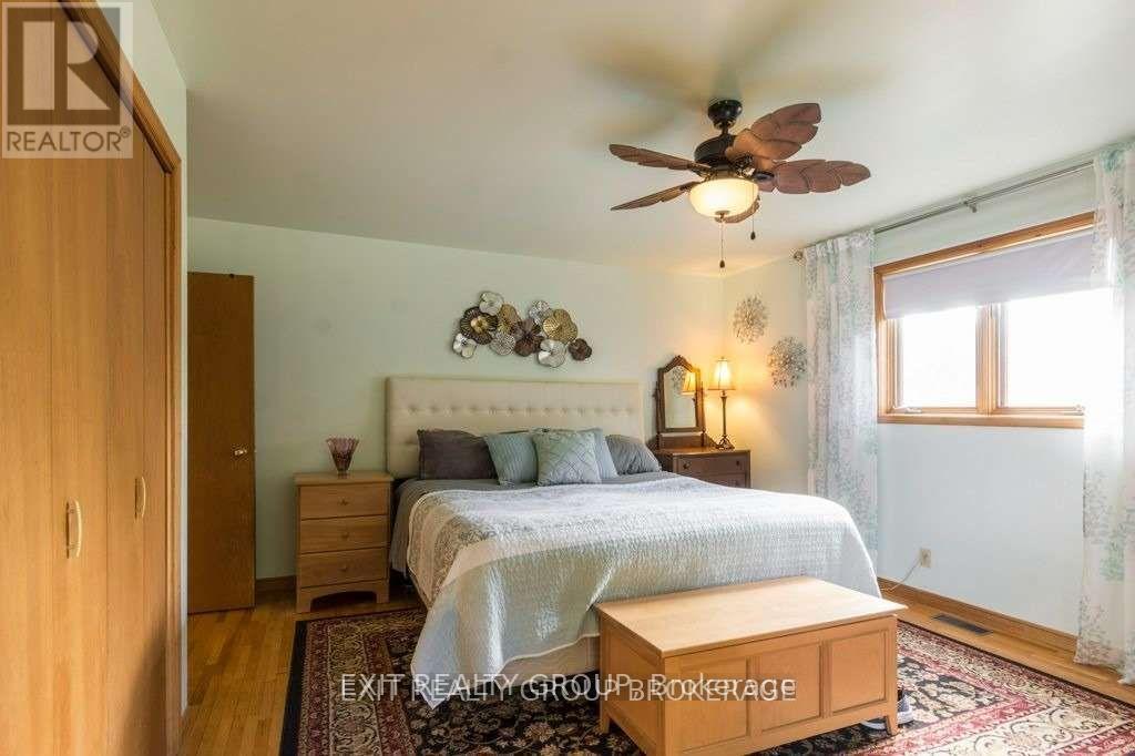 Photo 16 of 23 Palmer Road, Tweed ON