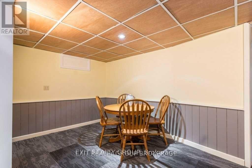 Photo 22 of 23 Palmer Road, Tweed ON