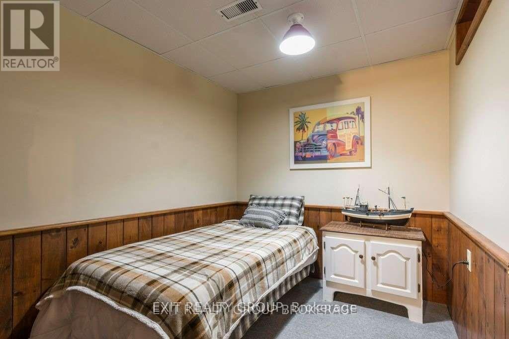 Photo 25 of 23 Palmer Road, Tweed ON
