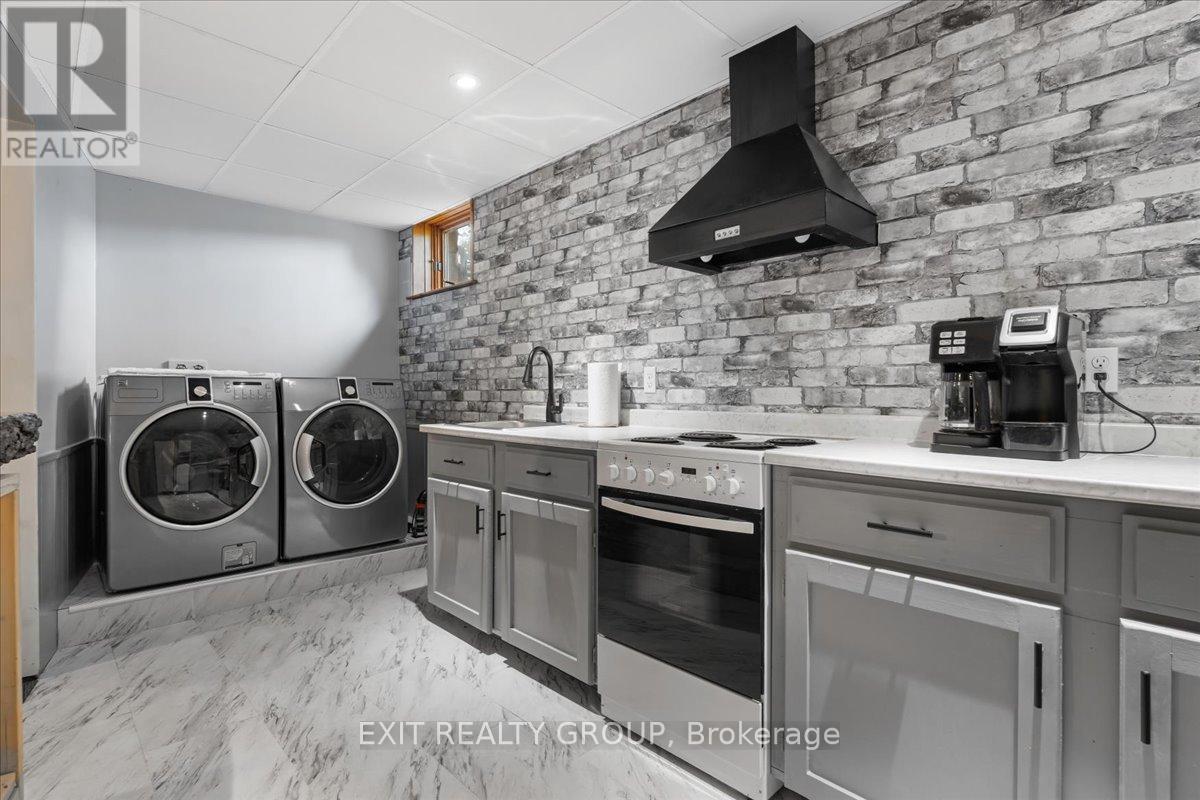 Photo 29 of 23 Palmer Road, Tweed ON