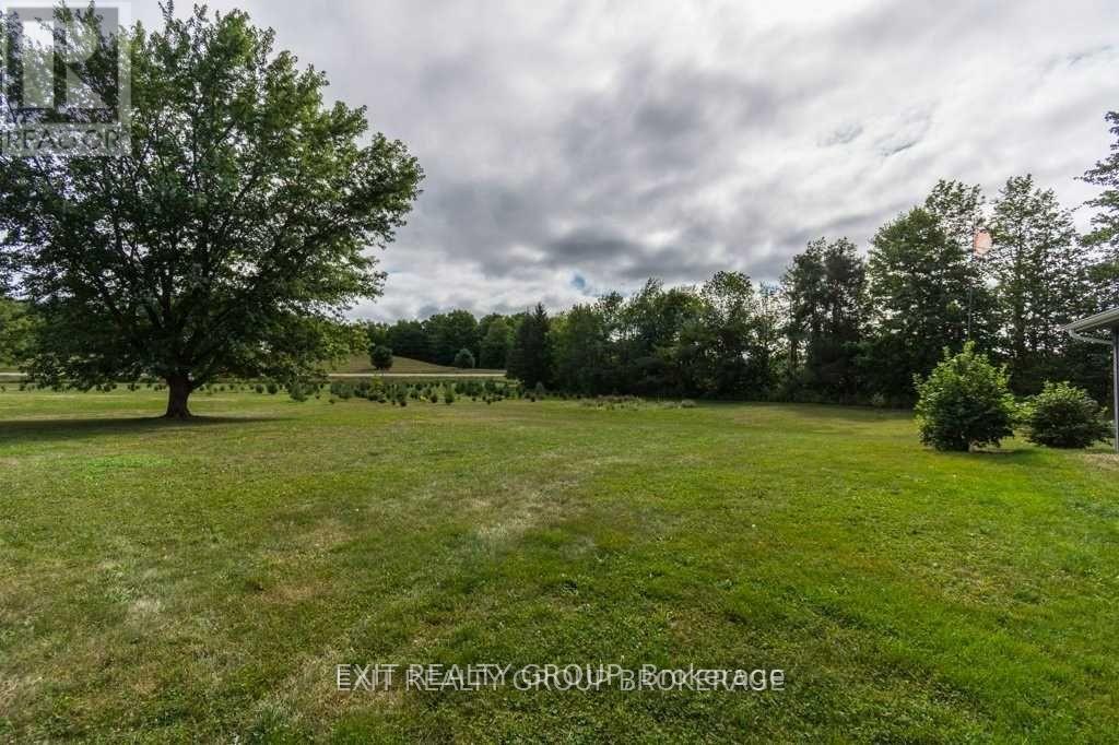 Photo 42 of 23 Palmer Road, Tweed ON