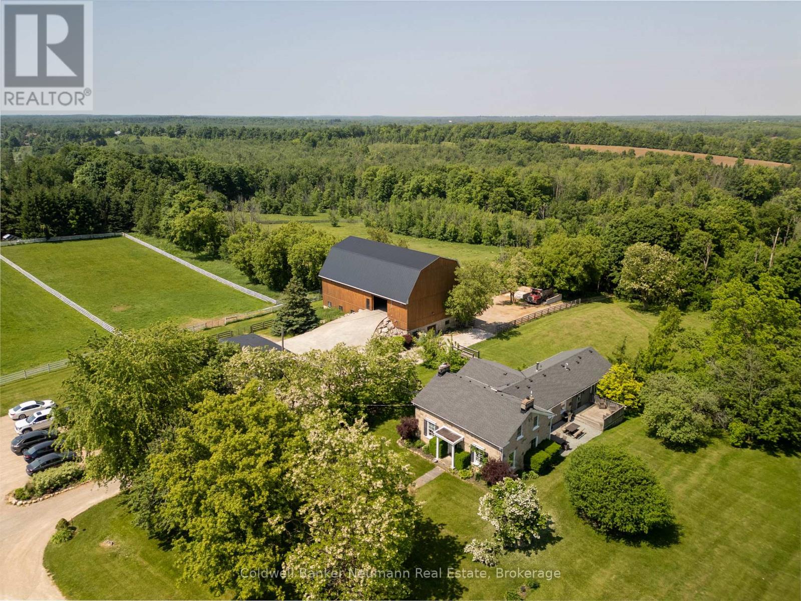 Photo 1 of 10553 Guelph Line, Milton ON