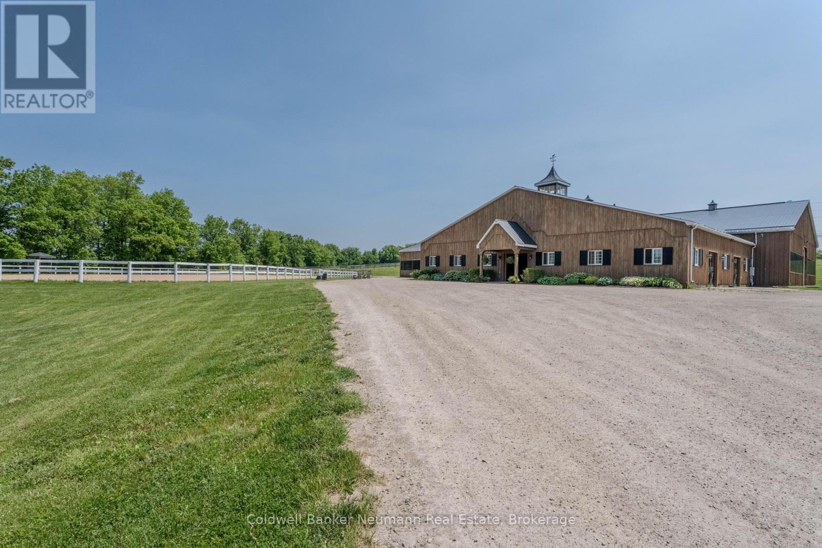 Photo 15 of 10553 Guelph Line, Milton ON