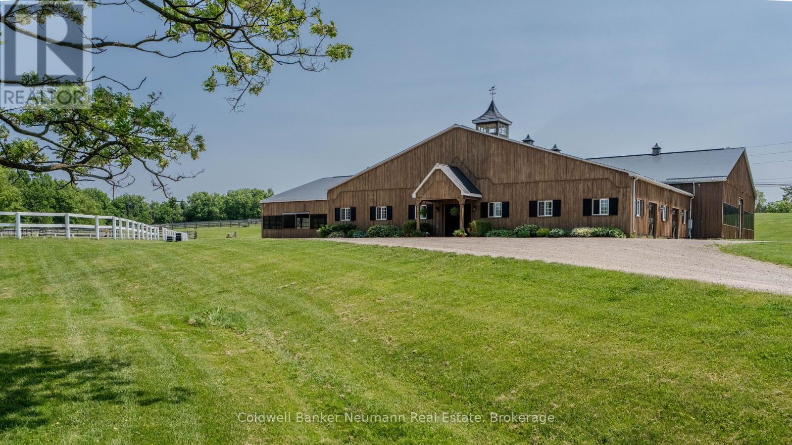 Photo 16 of 10553 Guelph Line, Milton ON