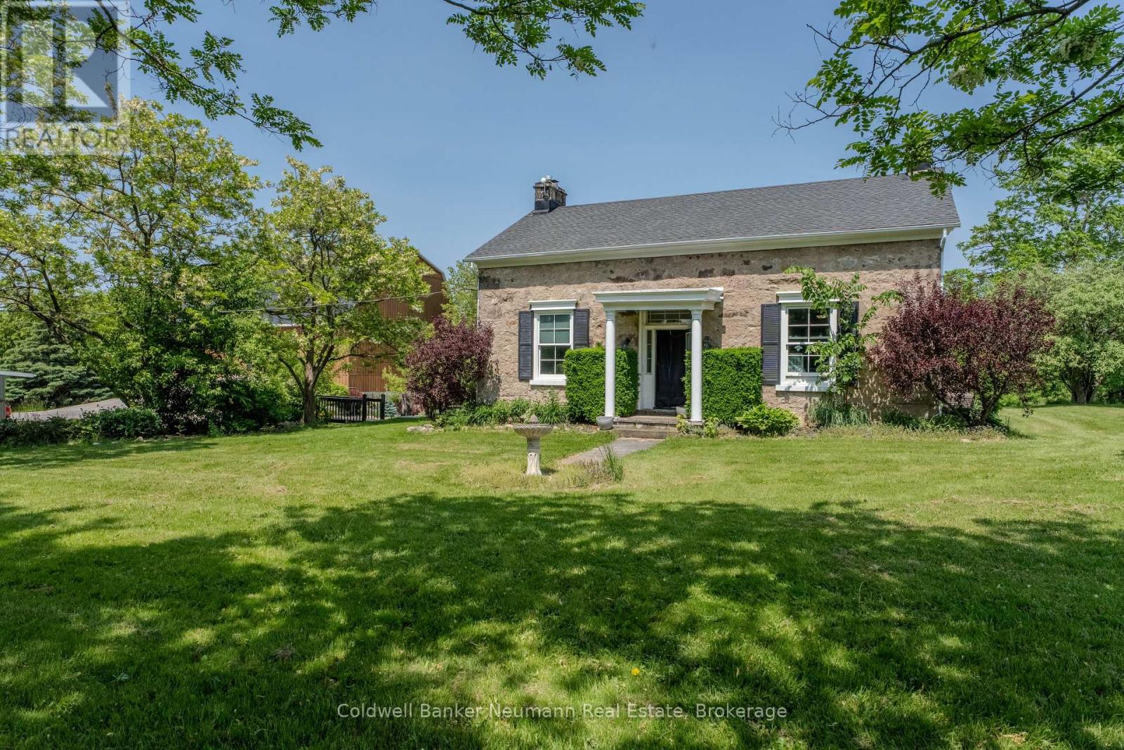 Photo 25 of 10553 Guelph Line, Milton ON