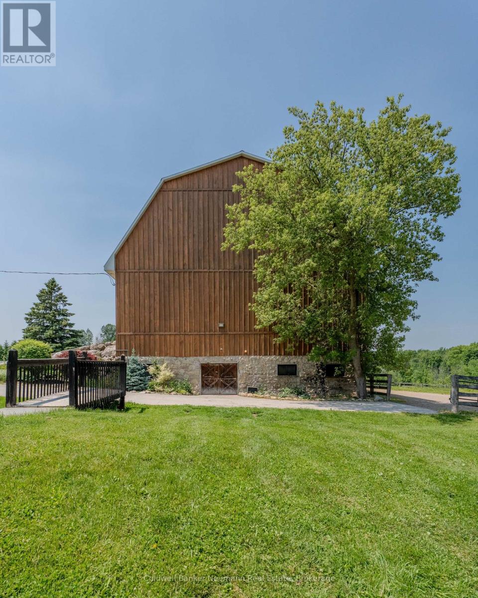 Photo 33 of 10553 Guelph Line, Milton ON