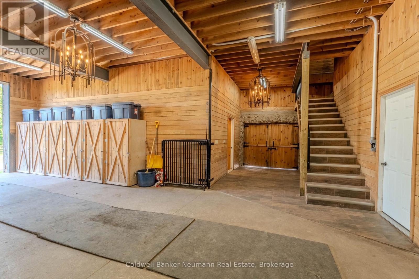 Photo 37 of 10553 Guelph Line, Milton ON