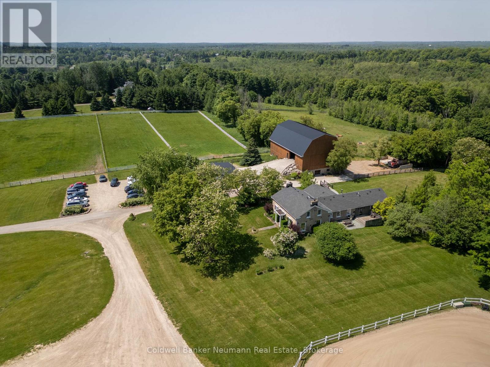 Photo 4 of 10553 Guelph Line, Milton ON