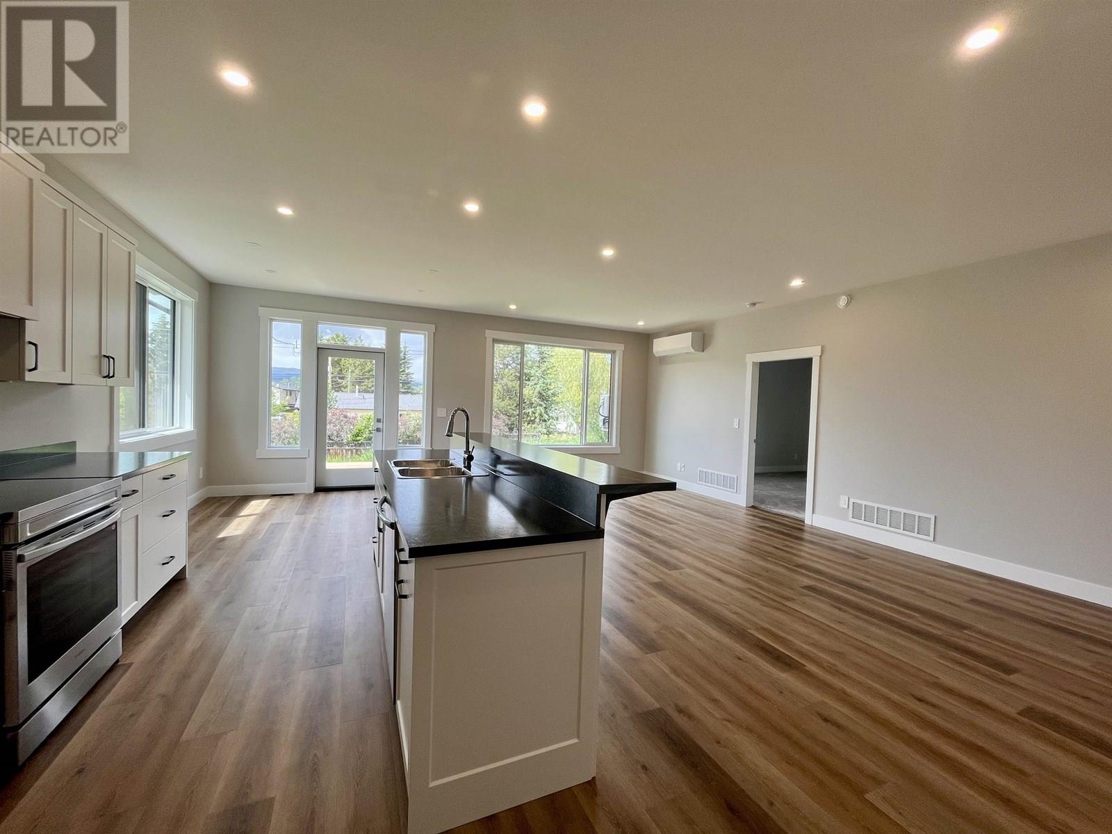 1661 TELEGRAPH STREET, Telkwa