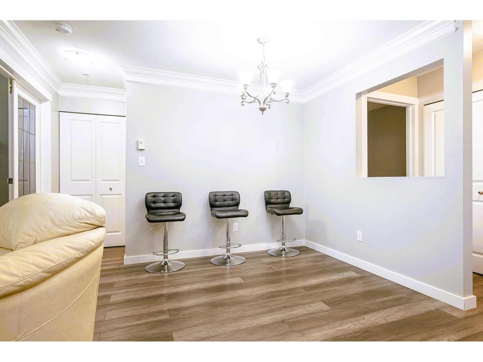 Photo 11 of 302 20881 56 Avenue, Langley BC