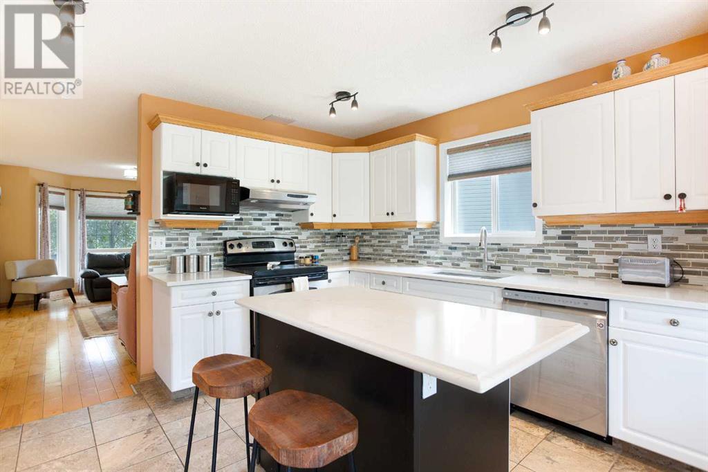 140 Covewood Green NE, Calgary, Alberta