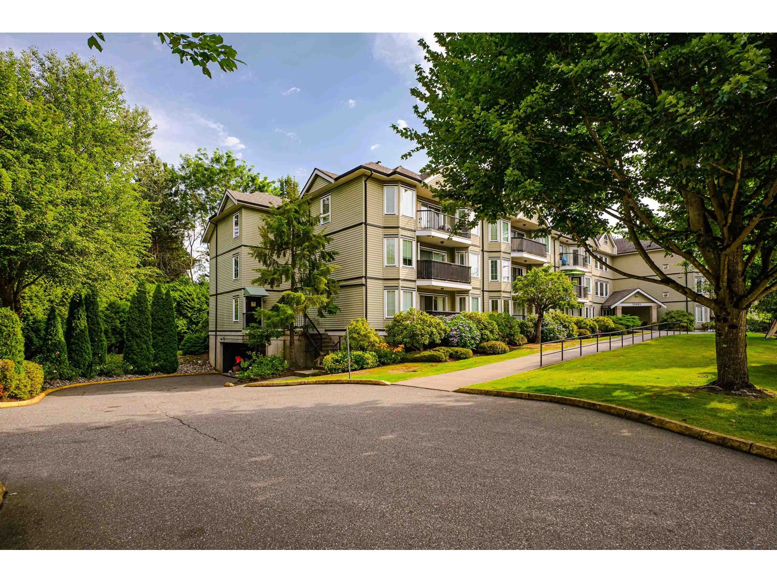 Photo 30 of 302 20881 56 Avenue, Langley BC