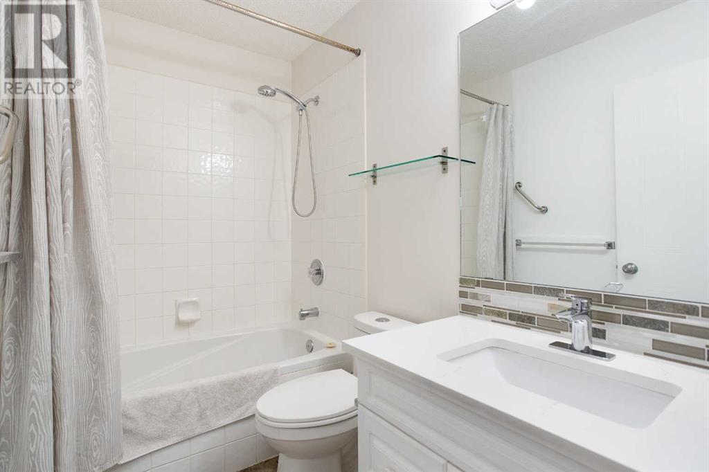 Single Family House for Sale in  Covewood Green NE Coventry Hills Calgary 