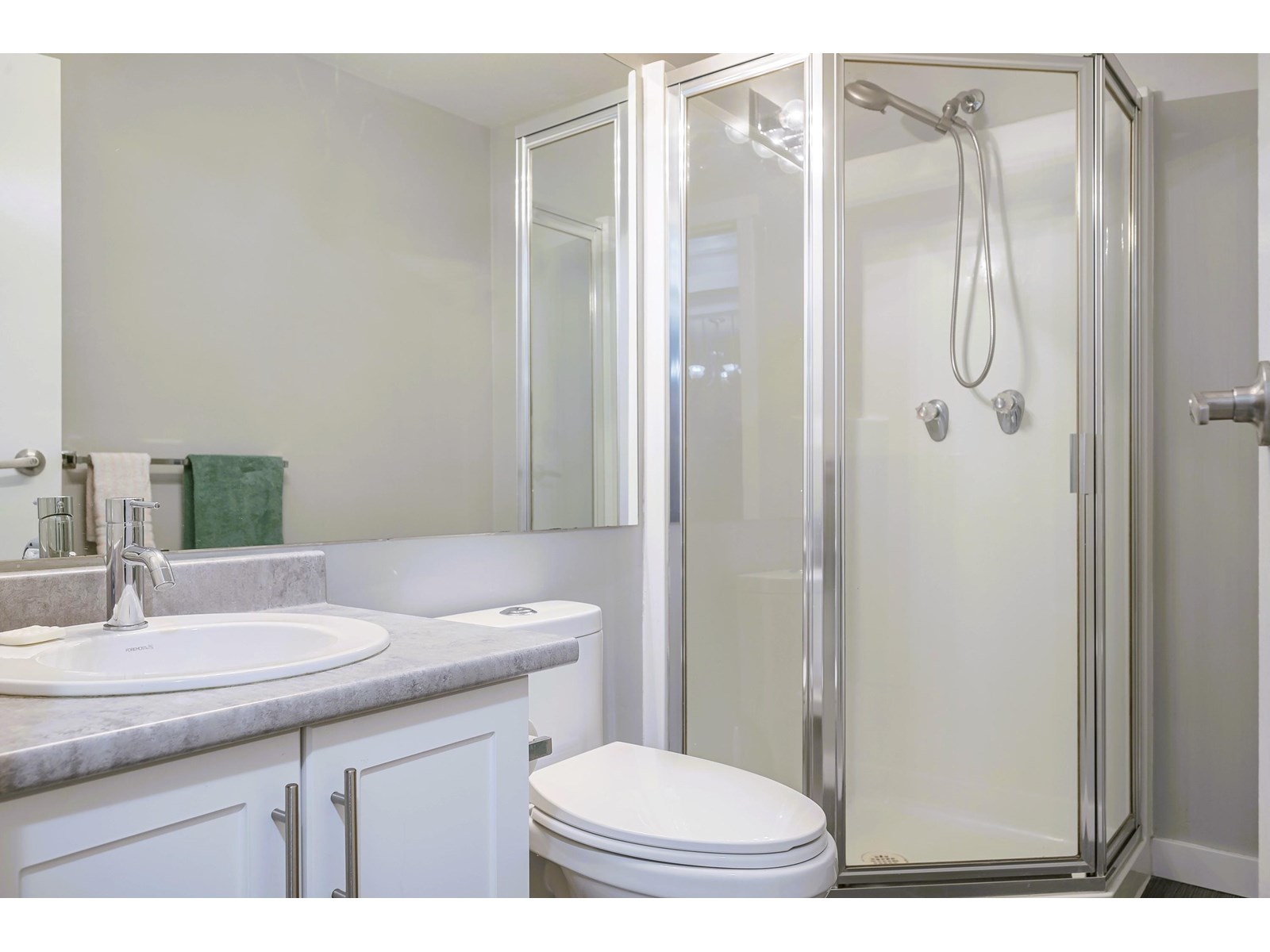 Photo 22 of 302 20881 56 Avenue, Langley BC