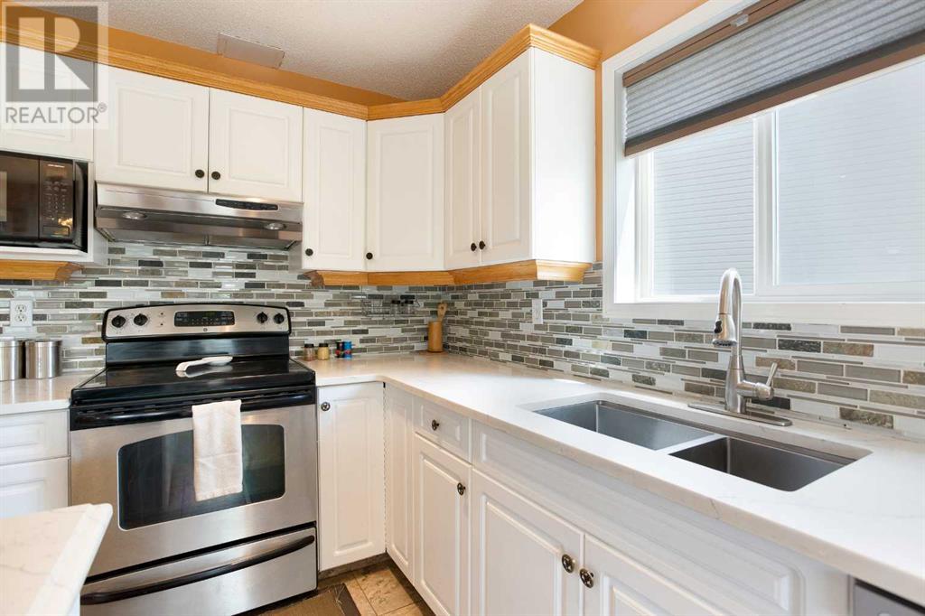 Single Family House for Sale in  Covewood Green NE Coventry Hills Calgary 