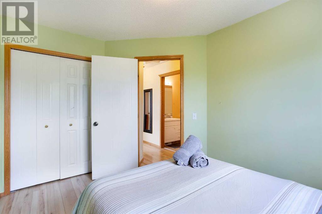 Single Family House for Sale in  Covewood Green NE Coventry Hills Calgary 