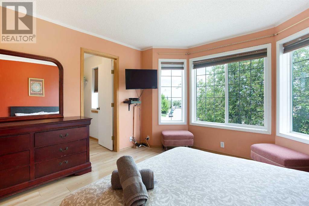 Single Family House for Sale in  Covewood Green NE Coventry Hills Calgary 