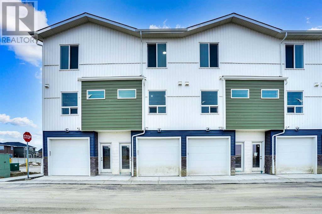Single Family House for Sale in  Red Sky Villas NE Redstone Calgary 