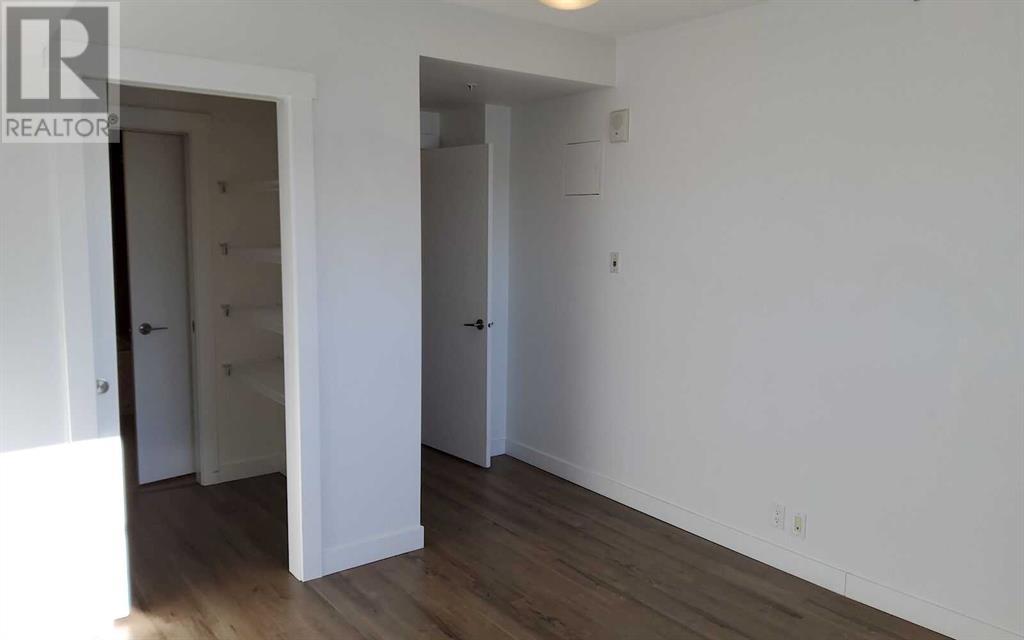 Single Family House for Sale in   Horton Road SW Haysboro Calgary 