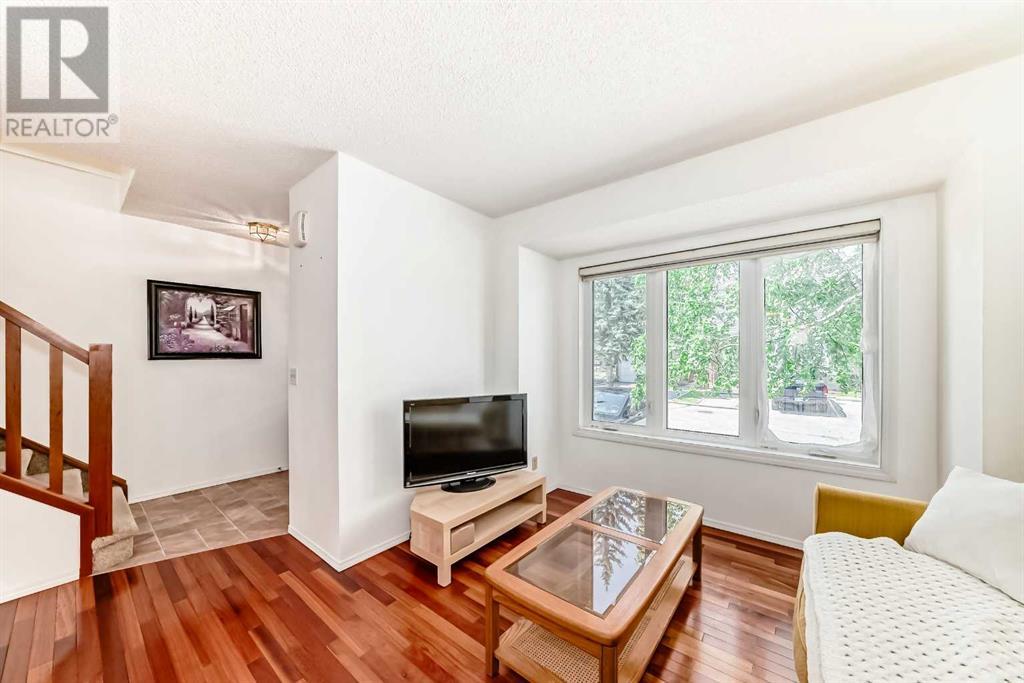 Single Family House for Sale in    Avenue SW Glendale Calgary 