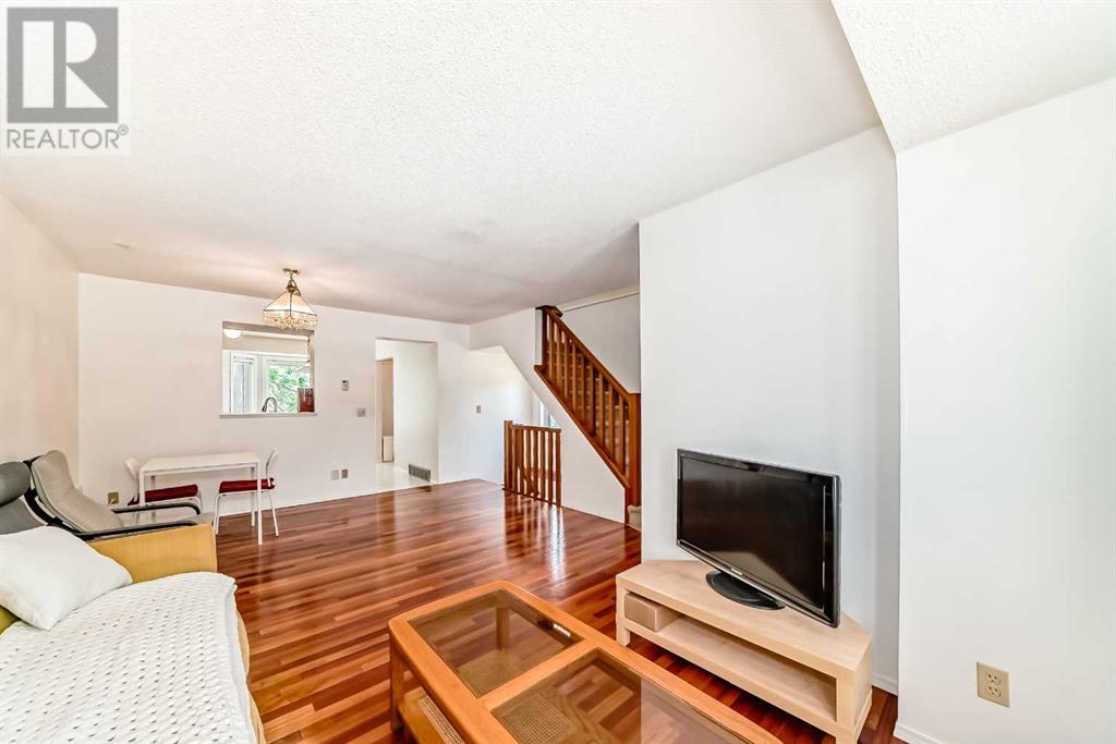 Single Family House for Sale in    Avenue SW Glendale Calgary 