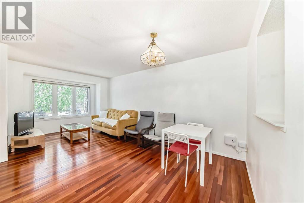 Single Family House for Sale in    Avenue SW Glendale Calgary 
