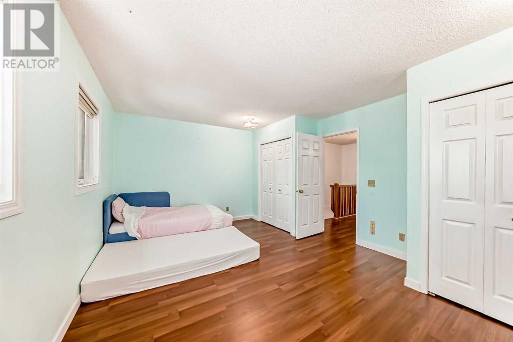 Single Family House for Sale in    Avenue SW Glendale Calgary 